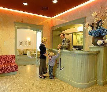 Lido 4*