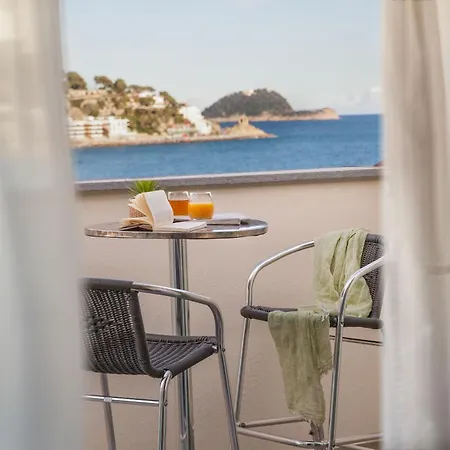 Lido Hotel 4*