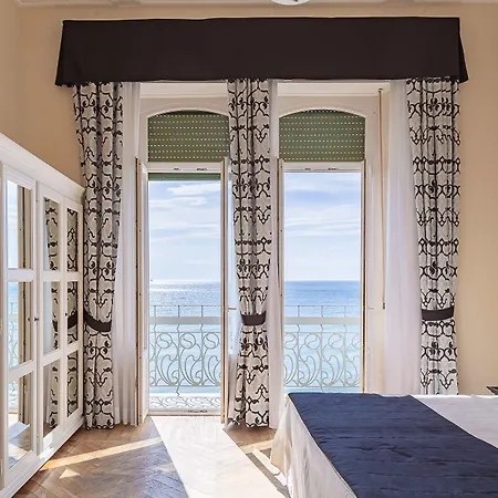 Lido Hotell 4*
